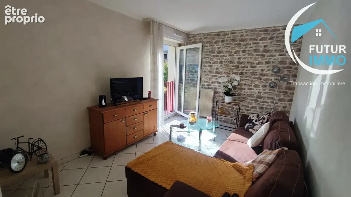 Appartement T4 82M2 LES GRAVEROTS Grand-Charmont - photo 3