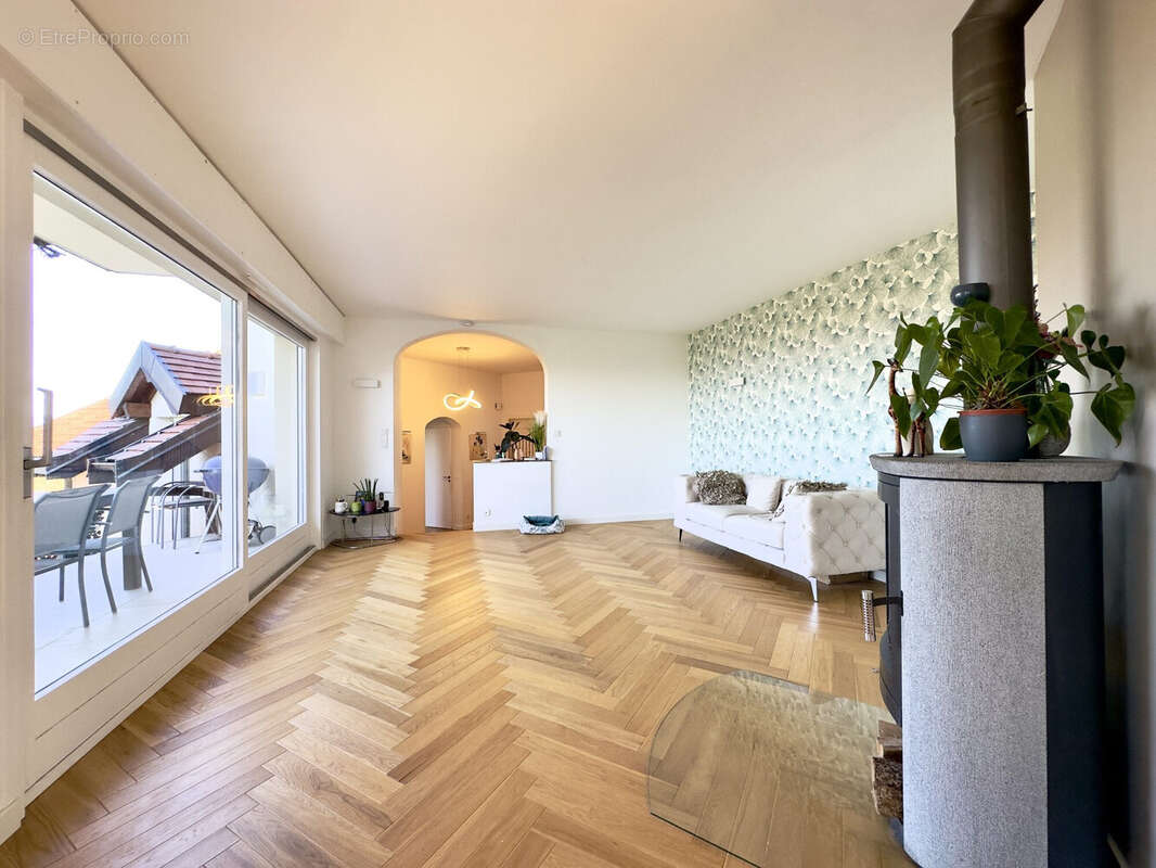 Maison 250 m² à Ballaison  - photo 7