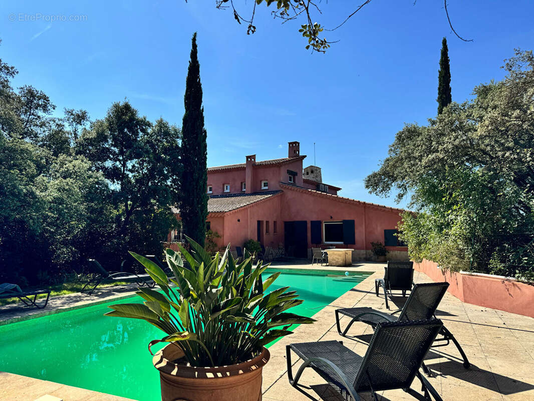 Maison à VILLENEUVE-LES-AVIGNON