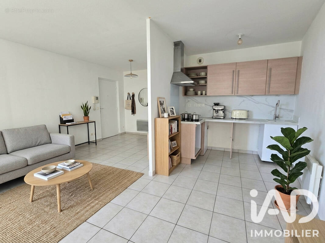 Photo 1 - Appartement à MARSEILLE-2E
