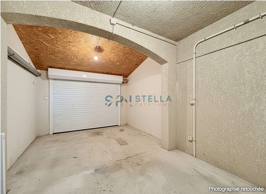 AFA, Maison familiale avec piscine, T2 indépendant et 1 990 m² de terrain - photo 14