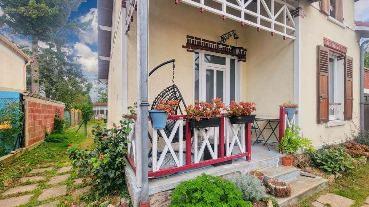 Maison à VAIRES-SUR-MARNE