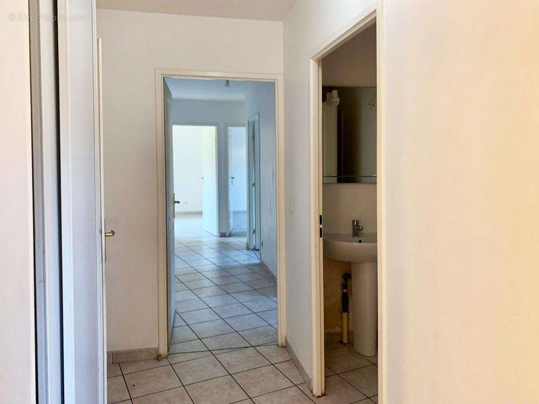 Appartement à LA TOUR-DU-PIN