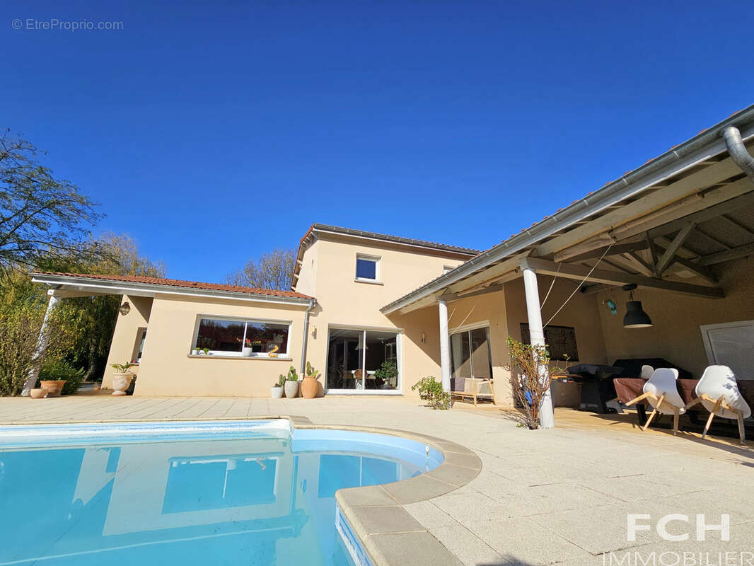 Maison d'exception avec parc et piscine - photo 20