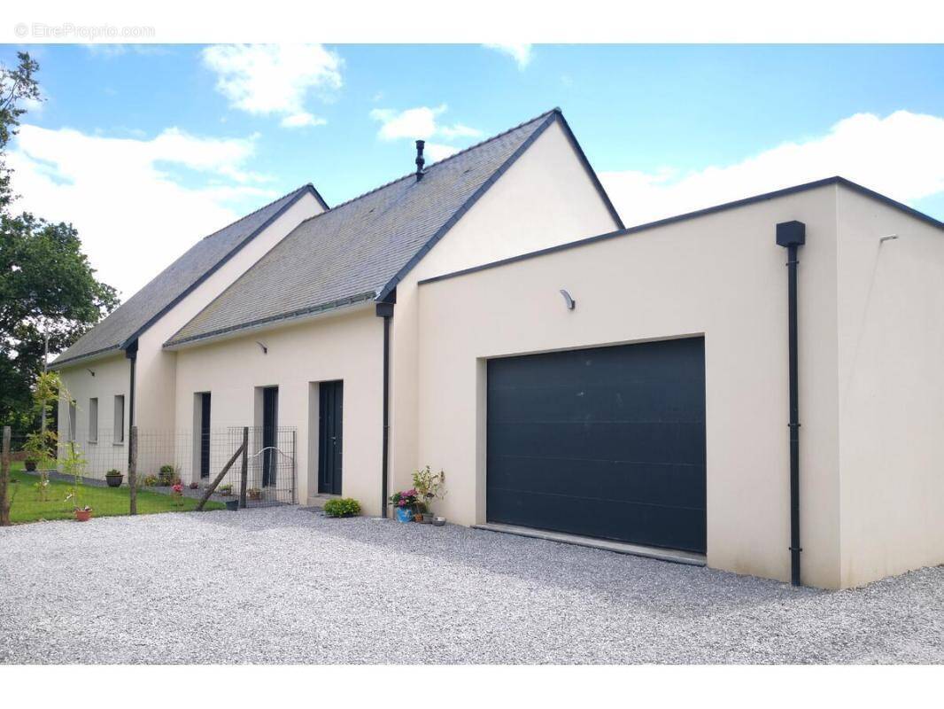 Maison à LA TURBALLE