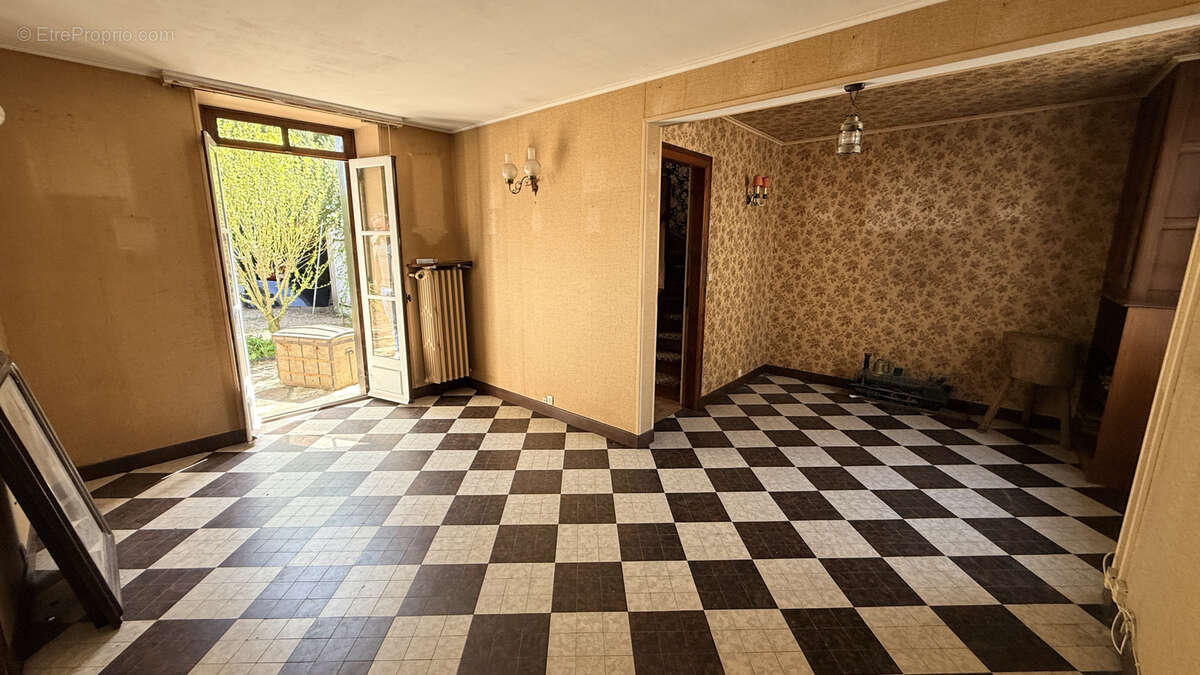 Maison à PLAISIR