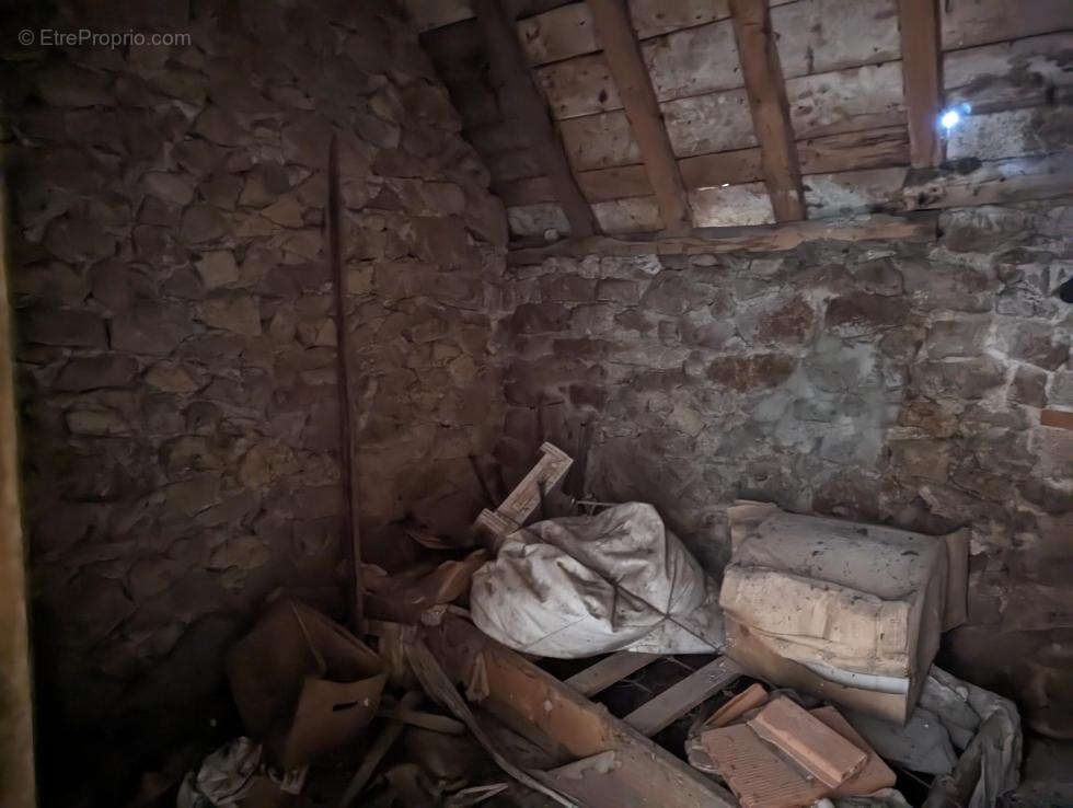 Maison à SAINT-MARTIAL