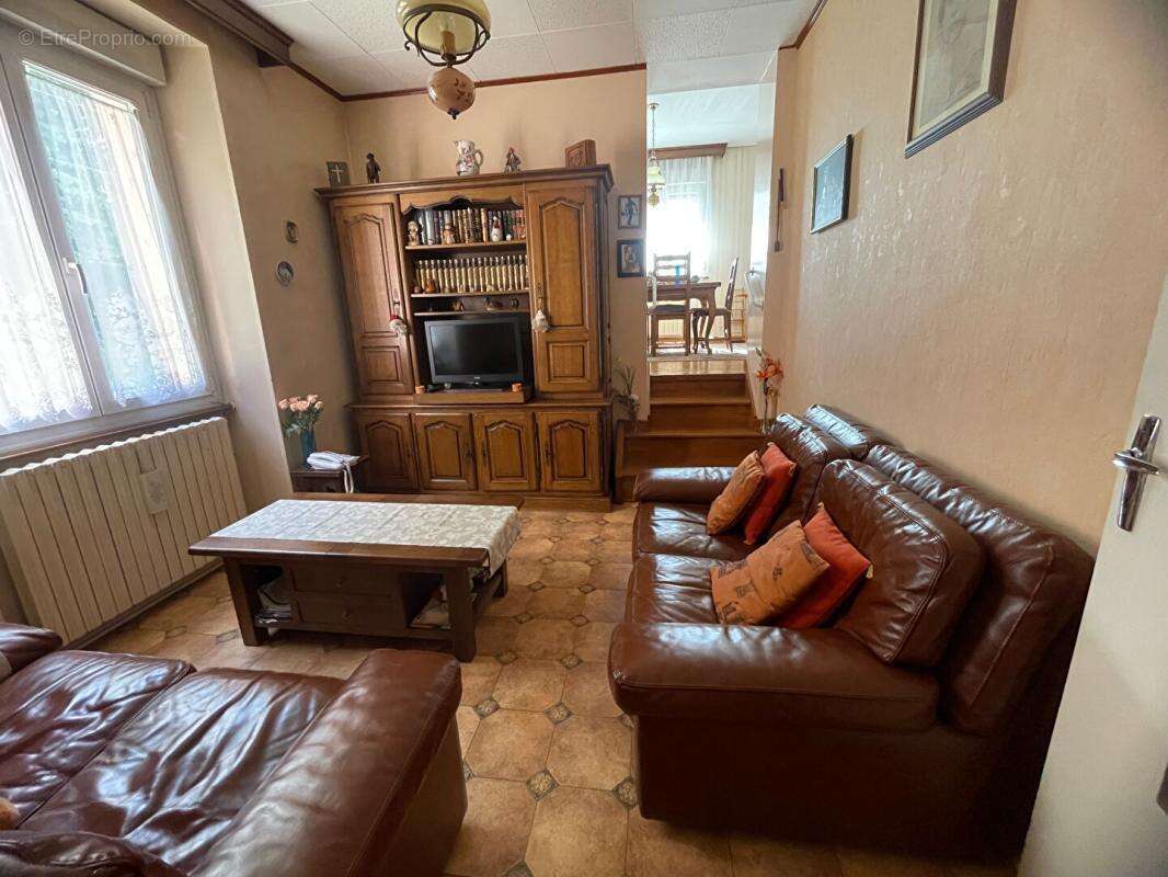Valdoie, maison mitoyenne avec jardin clos et arboré - photo 4