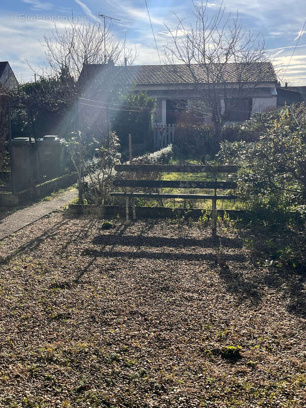 Appartement à YZEURE