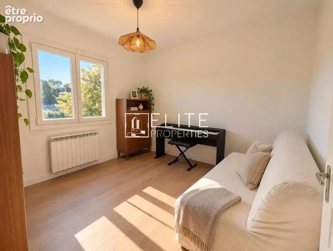 ST JACQUES : Maison individuelle 120m² + Terrain 900 m² - photo 8