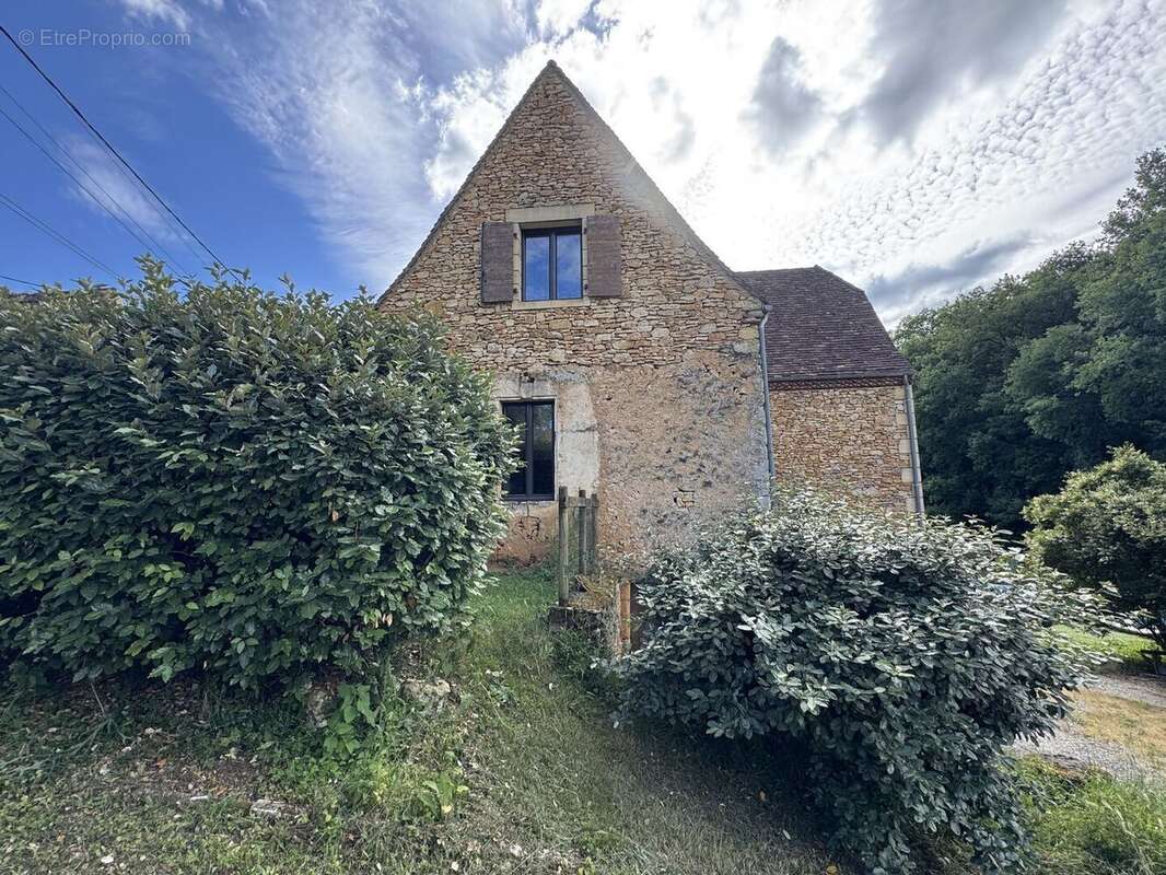 Maison ancienne avec piscine au calme ! - photo 4