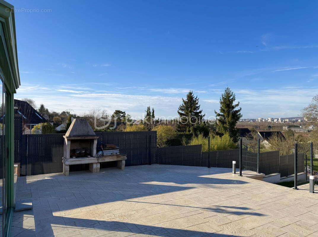 Maison à NANTEUIL-LES-MEAUX