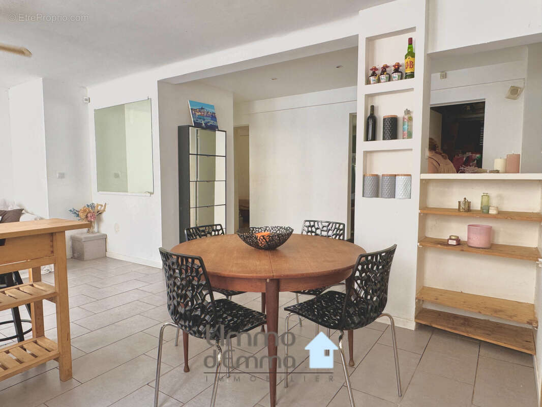 Appartement à MARSEILLE-8E