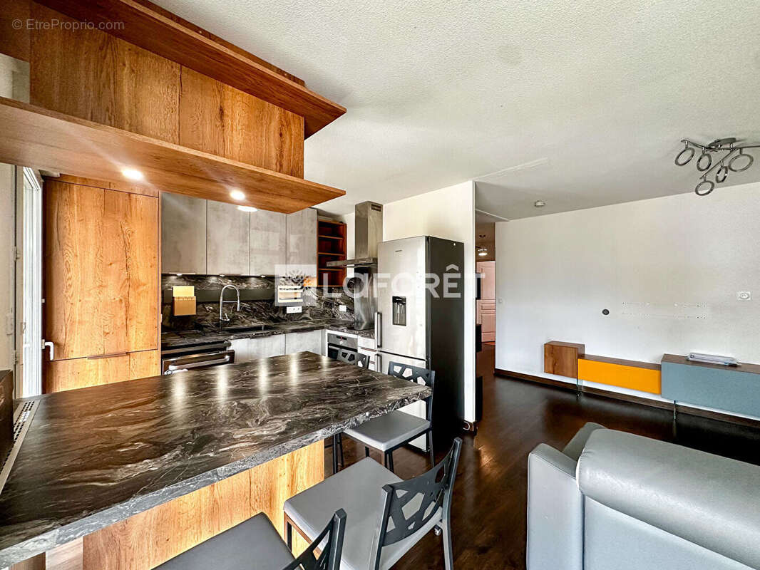 Appartement à SAINT-MARTIN-D&#039;HERES