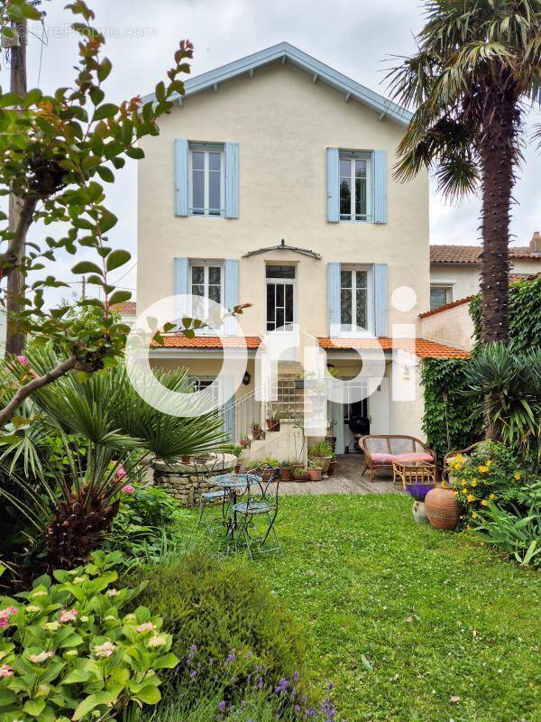 Maison à FOURAS