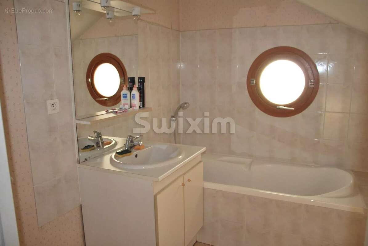 Appartement à AIX-LES-BAINS