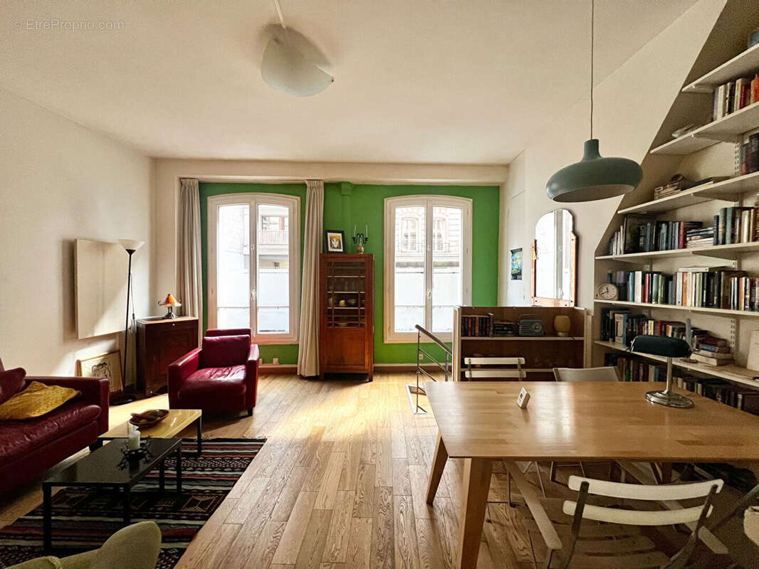 Appartement à PARIS-18E