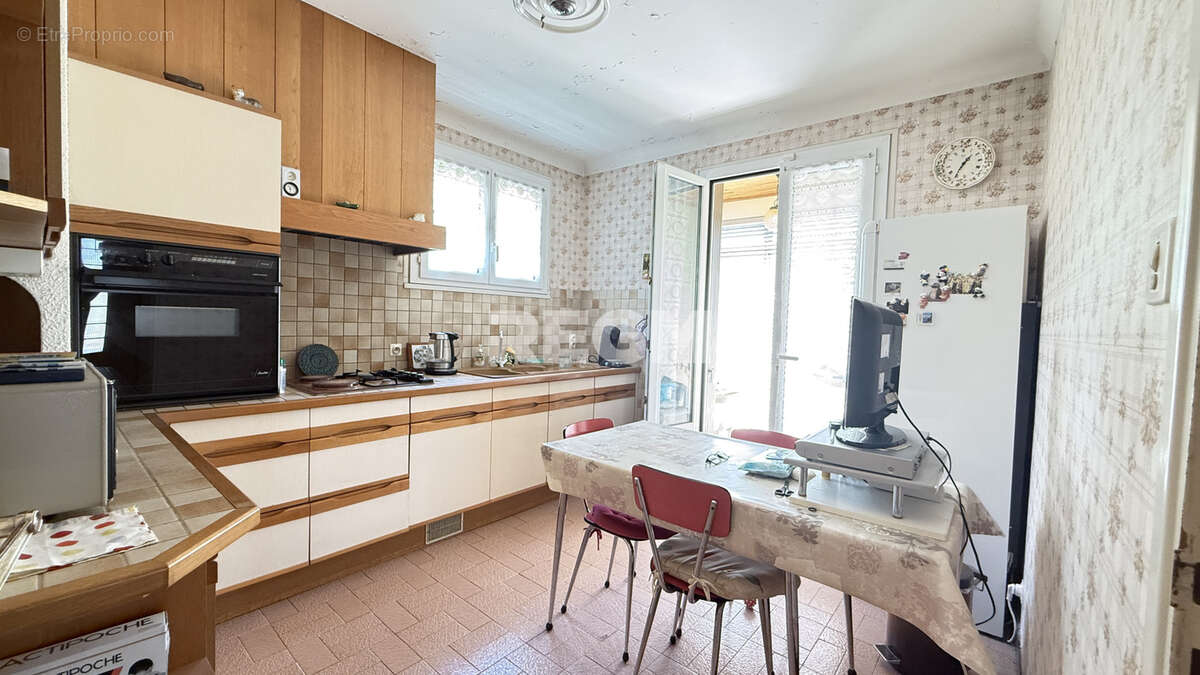 Maison 105 M2 avec mazets sur parcelle de 6000 M2 - photo 17