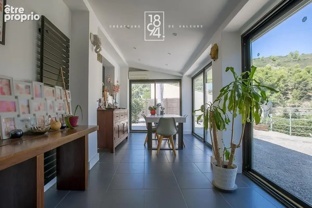 Maison T5 à vendre La Rougière Septèmes les Vallons (13240)  180 m²  Garage I Piscine I Jardin - photo 6