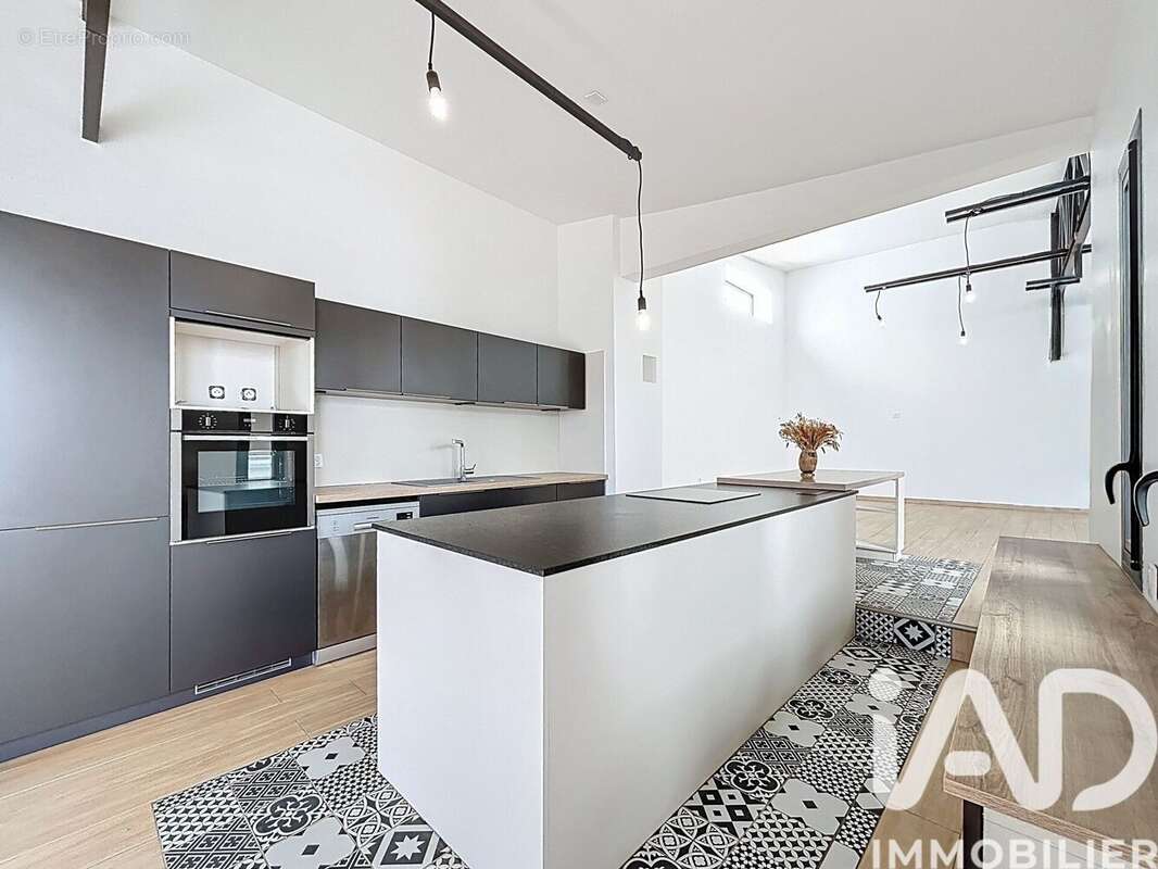 Photo 2 - Maison à SAINT-DENIS