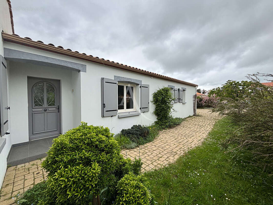 Maison à DOMPIERRE-SUR-YON