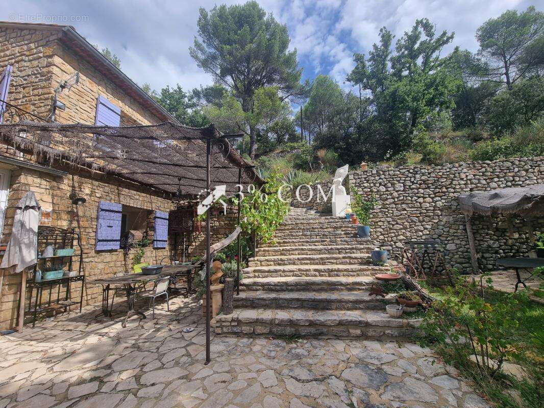 Maison à NYONS