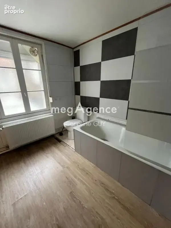 Immeuble commerce et habitation centre-ville - photo 9