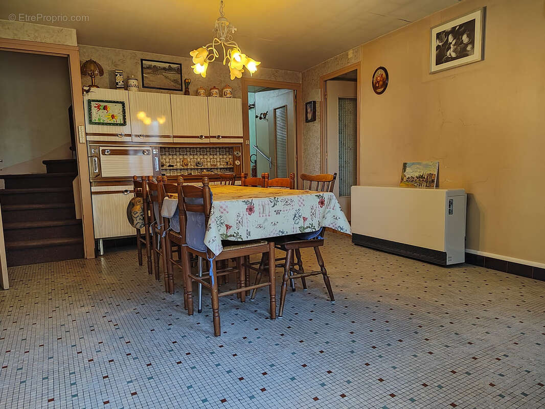 Maison à PORCIEU-AMBLAGNIEU