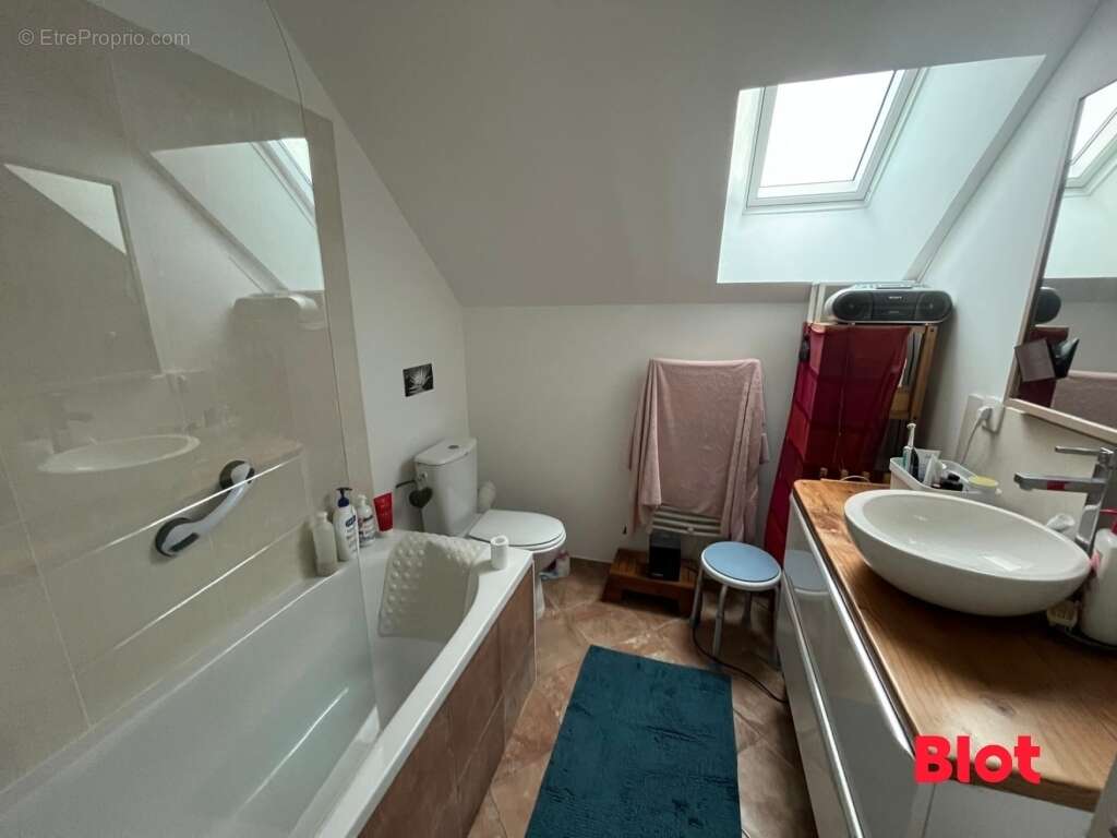 Maison à CORPS-NUDS