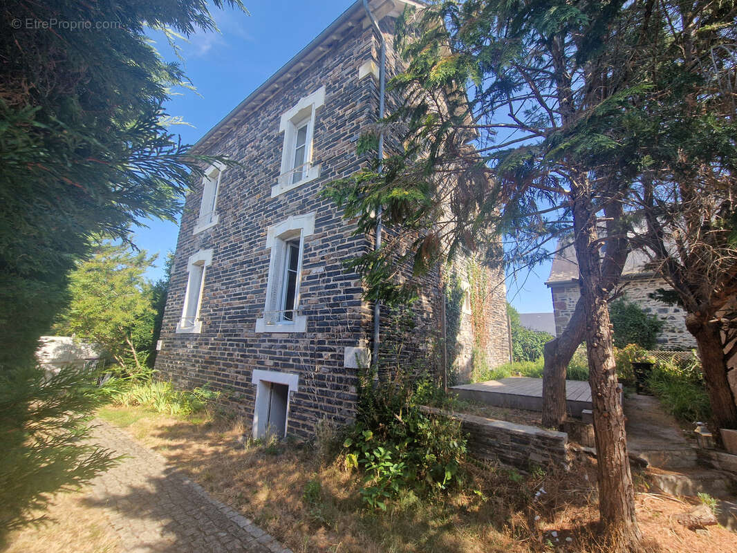 Maison de caractère en pierre avec grange   Saint-Viance - photo 3
