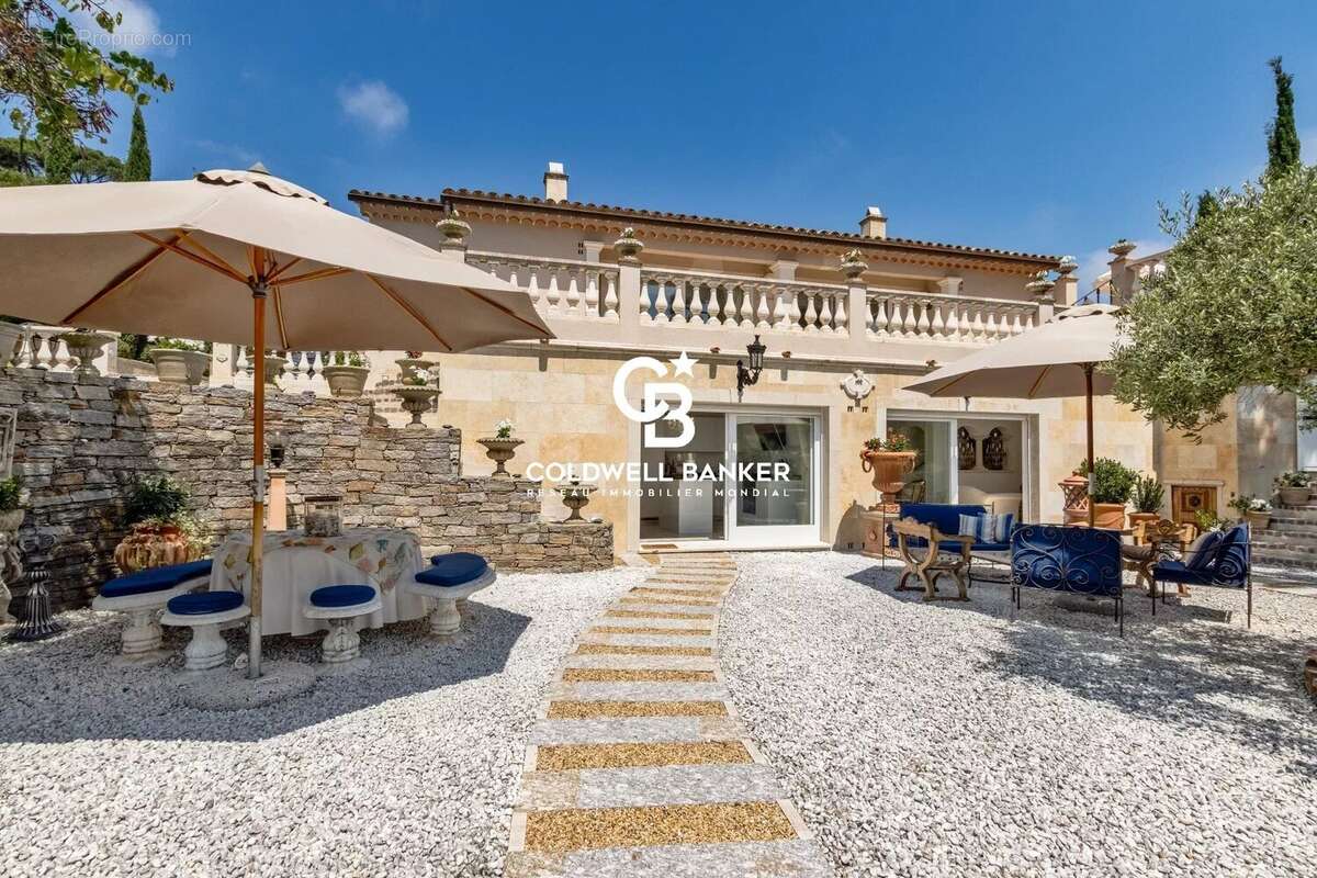 Maison à LA CROIX-VALMER