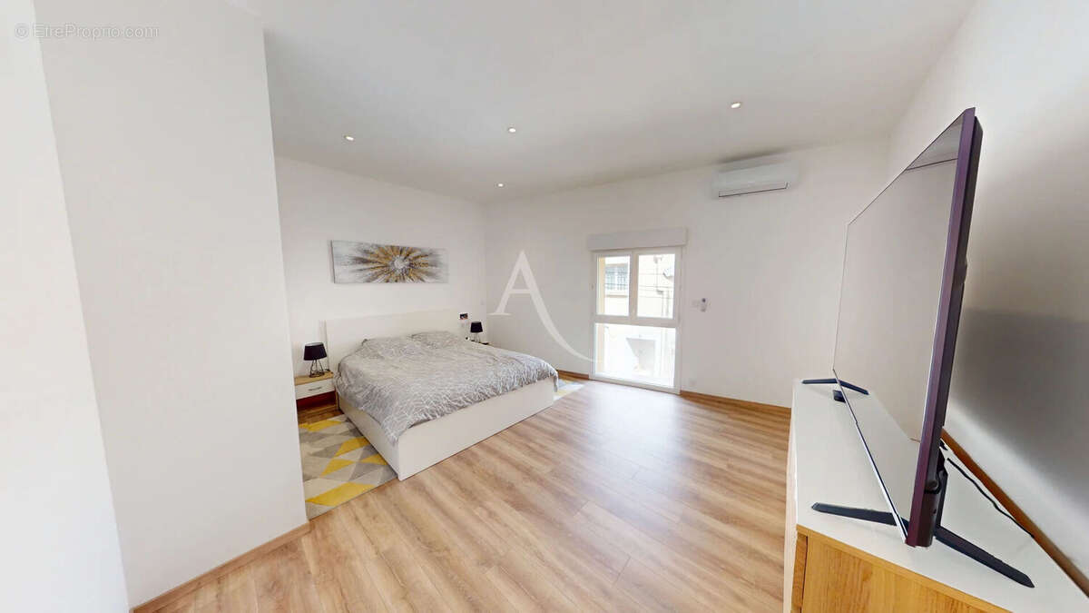 A VENDRE Maison de ville exceptionnelle MANDUEL P8 - photo 11