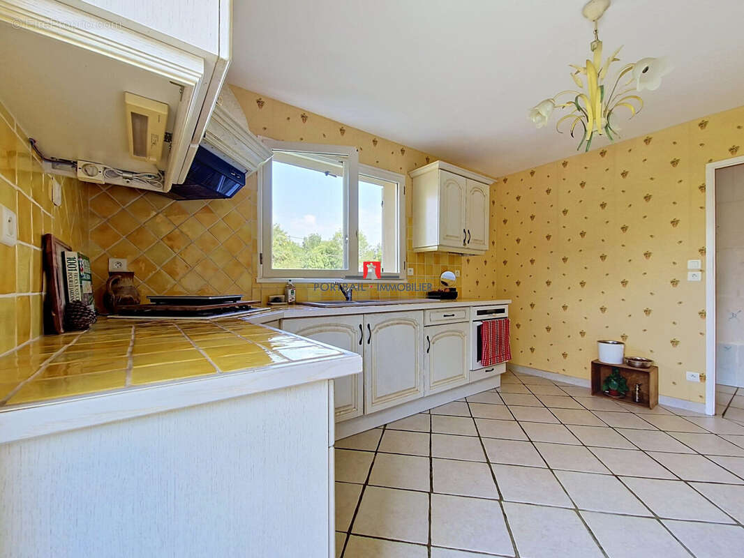 Maison à SAINT-CIERS-D'ABZAC
