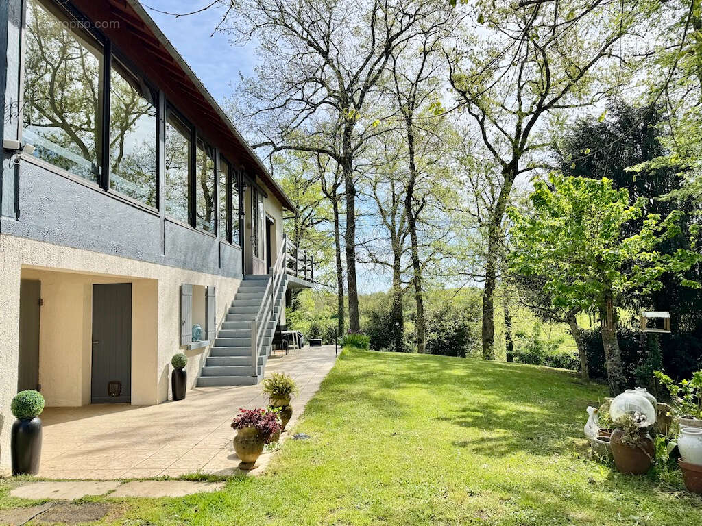 Maison à BEAUMONT-DU-PERIGORD