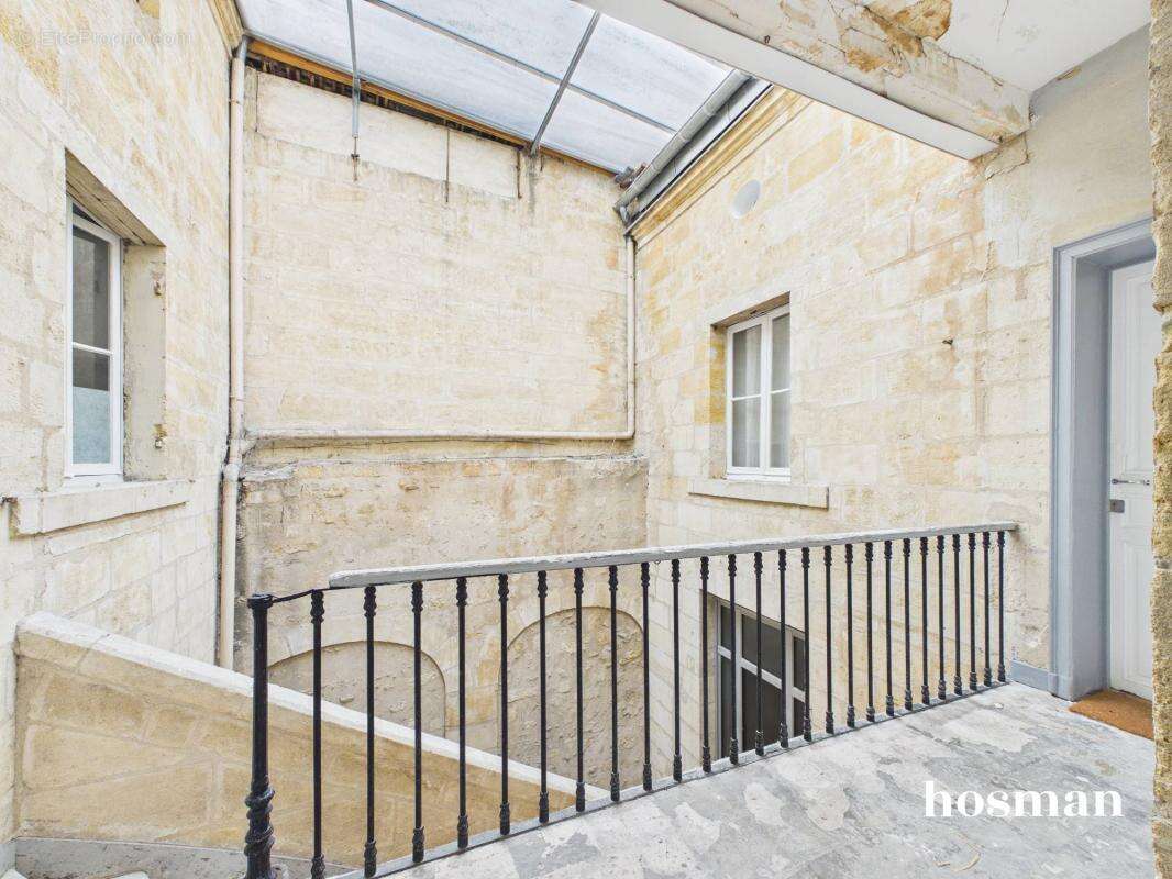 Appartement lumineux et sans vis-à-vis - 3 pièces - Dernier étage exposé sud - Rue de la Rousselle, Bordeaux - photo 9