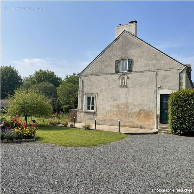 SOUS COMPROMIS Maison familiale avec garage et jardin clos au coeur de Saint-Lumine-de-Clisson - photo 18