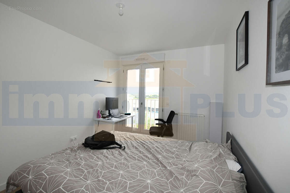 Appartement à SAINT-CYR-L'ECOLE