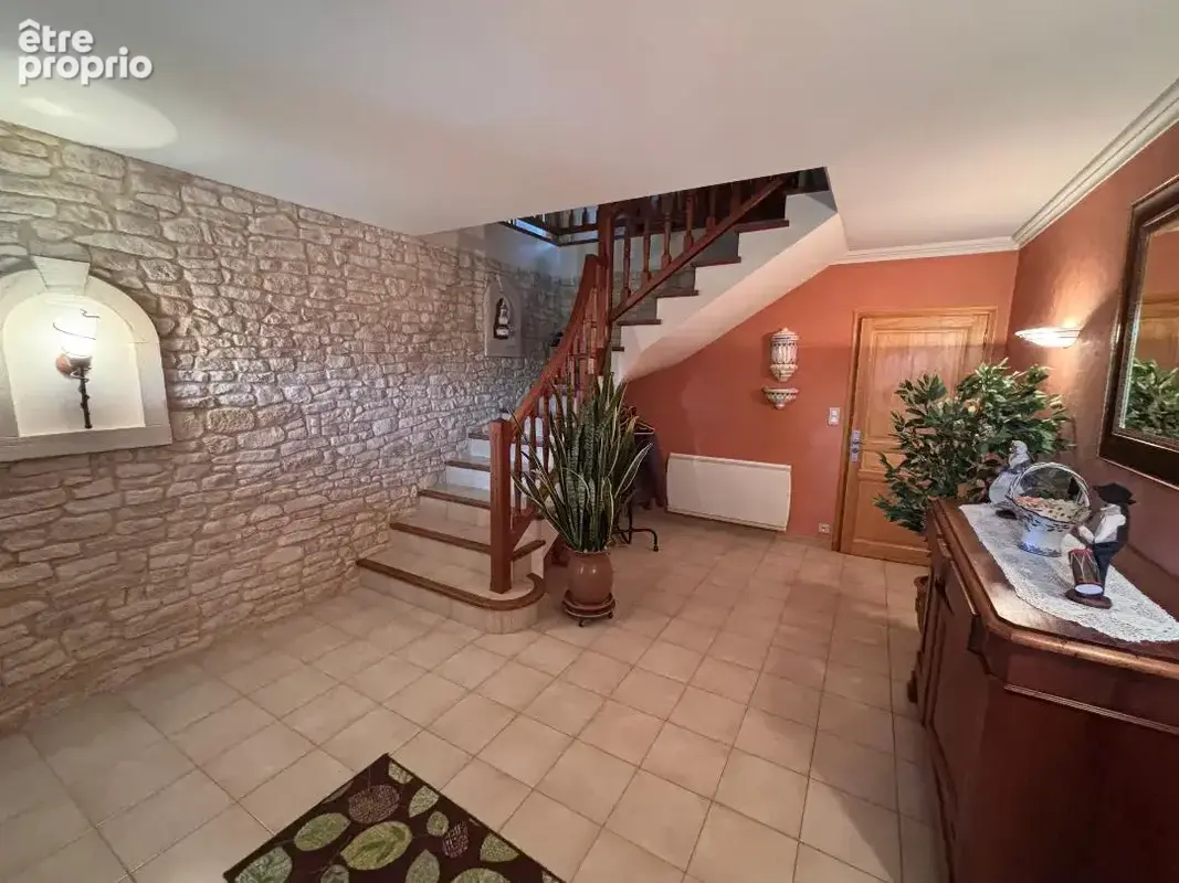 Saint Privat des Vieux , superbe propriété sur 1200 m2 de terrain - photo 4