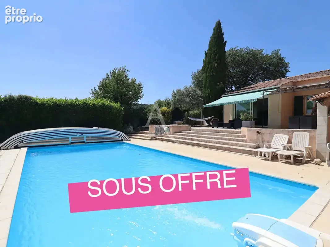 Photo Maison à Sainte-Tulle au prix de 420 000€