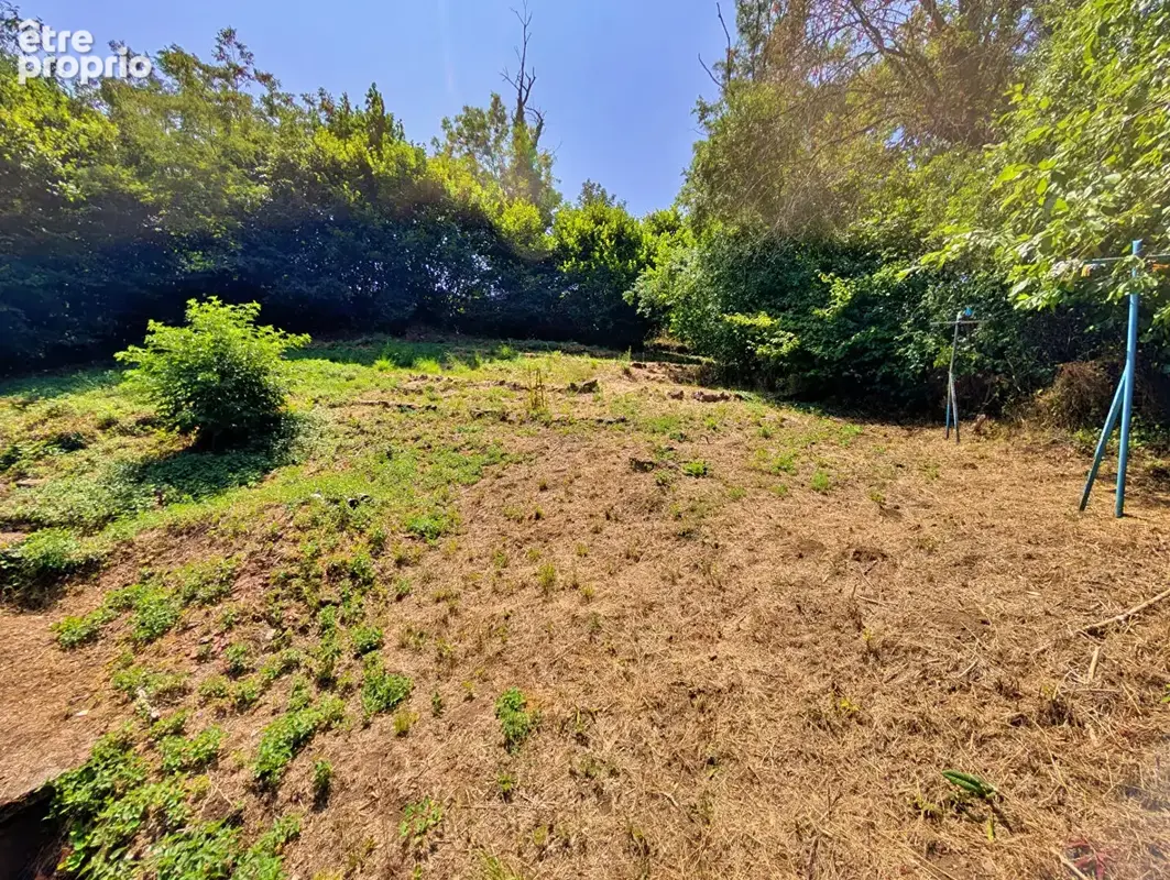 Maison Royat 5 pièce(s) 128.49 m2 avec dépendance - photo 1