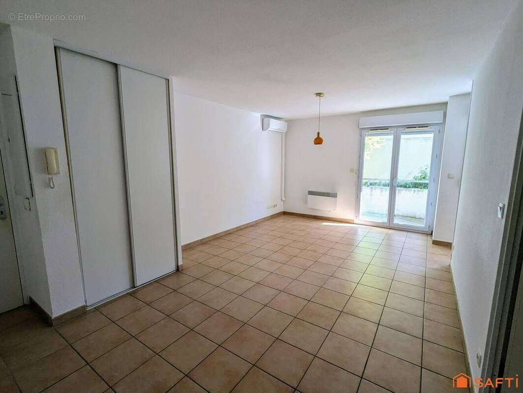 Photo 1 - Appartement à NIMES