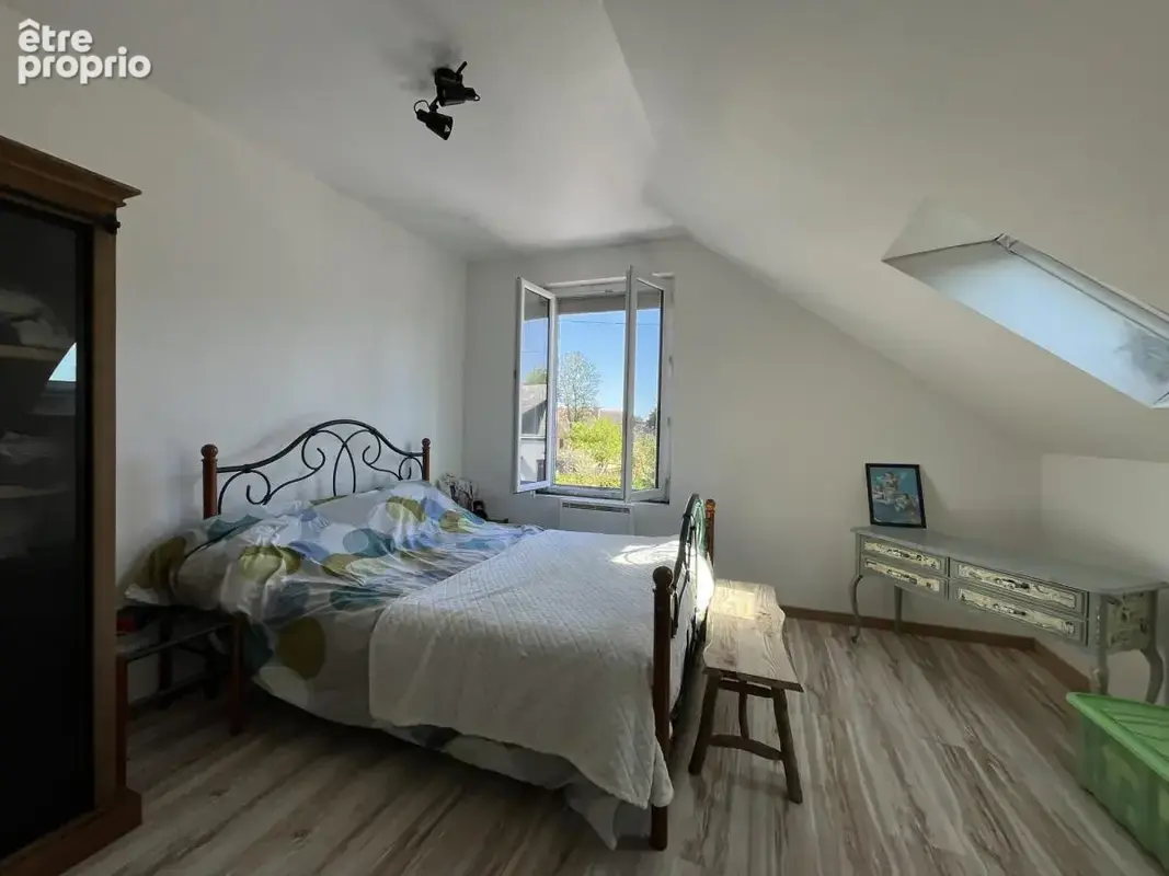 Maison 6 pièces 137 m² à vendre à Lavare (72390) - photo 6