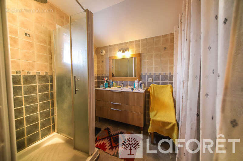 Maison à SAINT-CREPIN