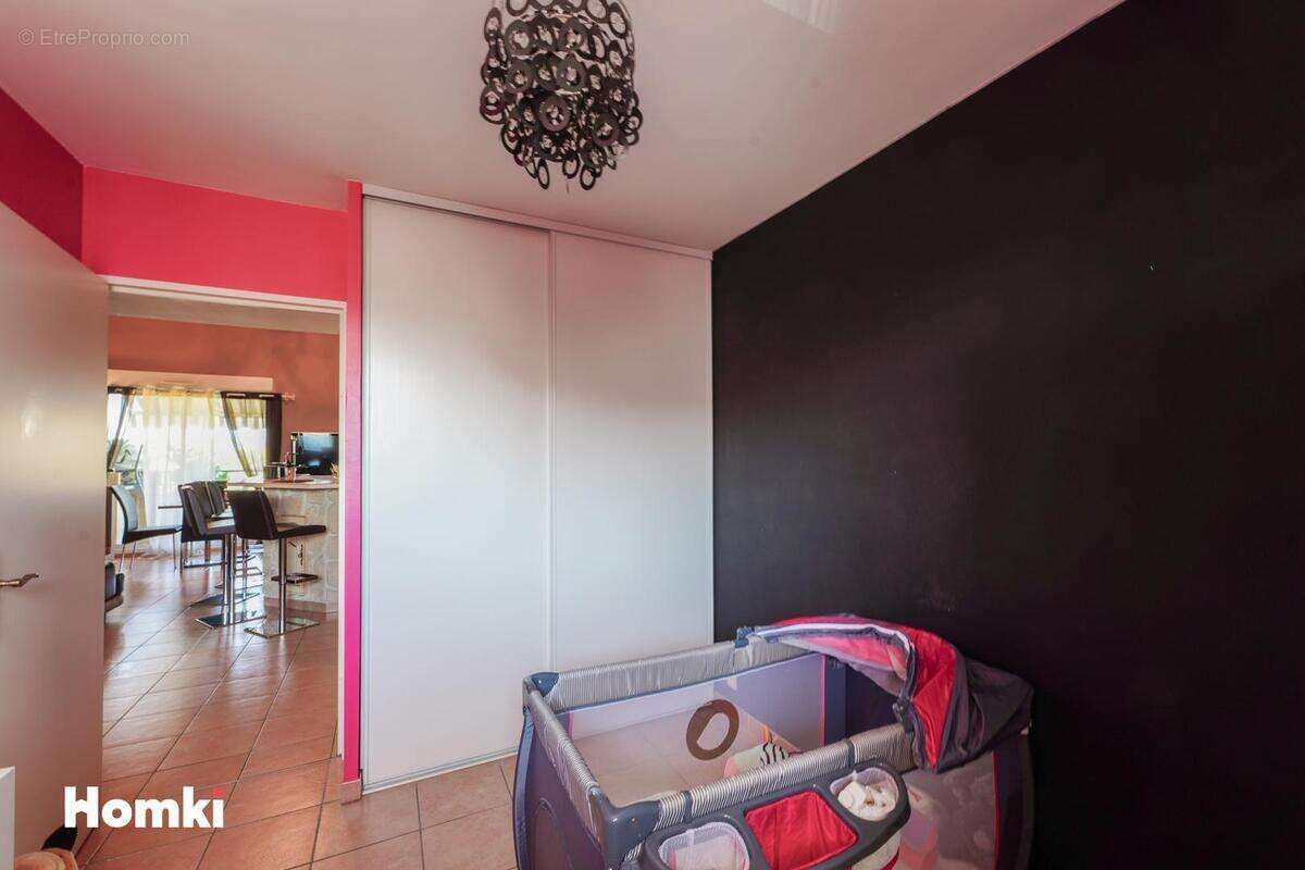 Appartement à MARSEILLE-13E