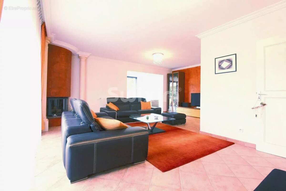 Maison à ARCHAMPS