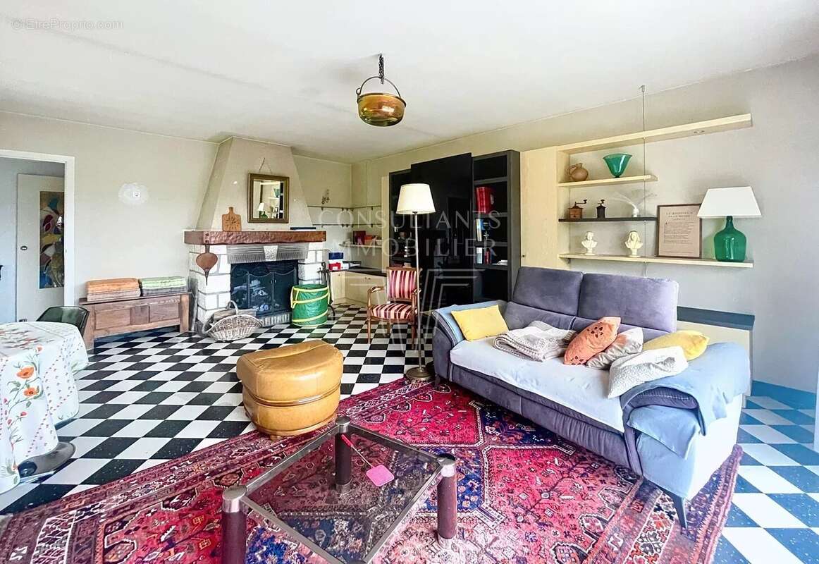 Maison à SAINT-MARTIN-AUX-CHARTRAINS