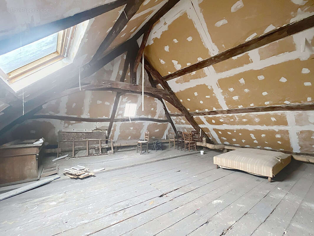 Immeuble à seulement 7 kms de Bourg Achard - photo 14