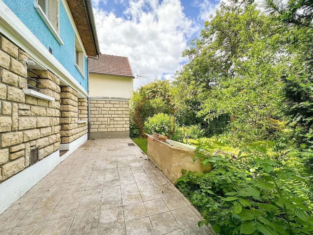 Appartement à BOURG-LA-REINE
