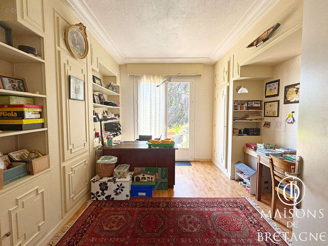 Demeure bourgeoise 260 m², 11 pièces à vendre à Larmor-Plage - photo 8