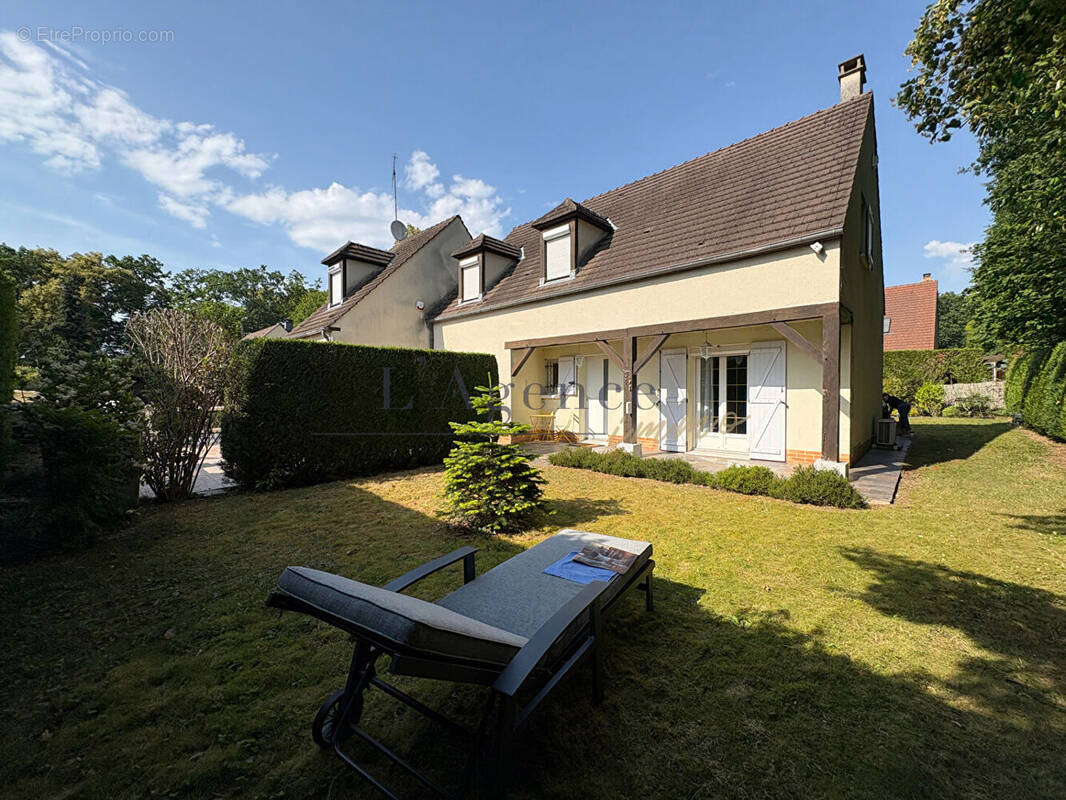 Maison à LAMORLAYE
